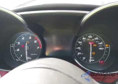 2017 Alfa Romeo Giulia Ti Awd z USA, uszkodzony, nr VIN ZARFAEEN1H7540670